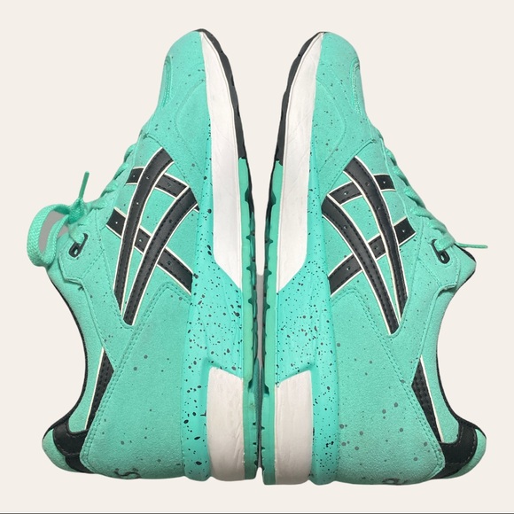 ASICS - Picture 5 of 7